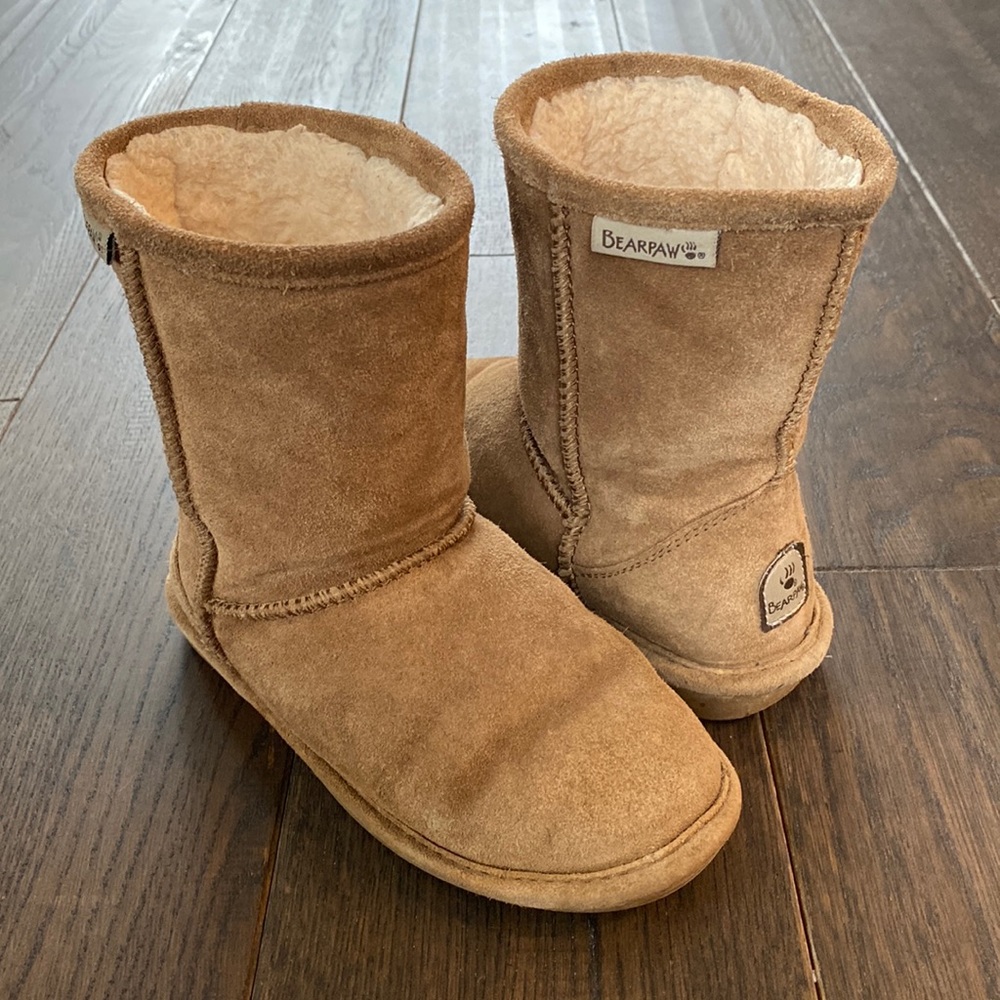 Girls BEARPAW Boots Size Toddler 13